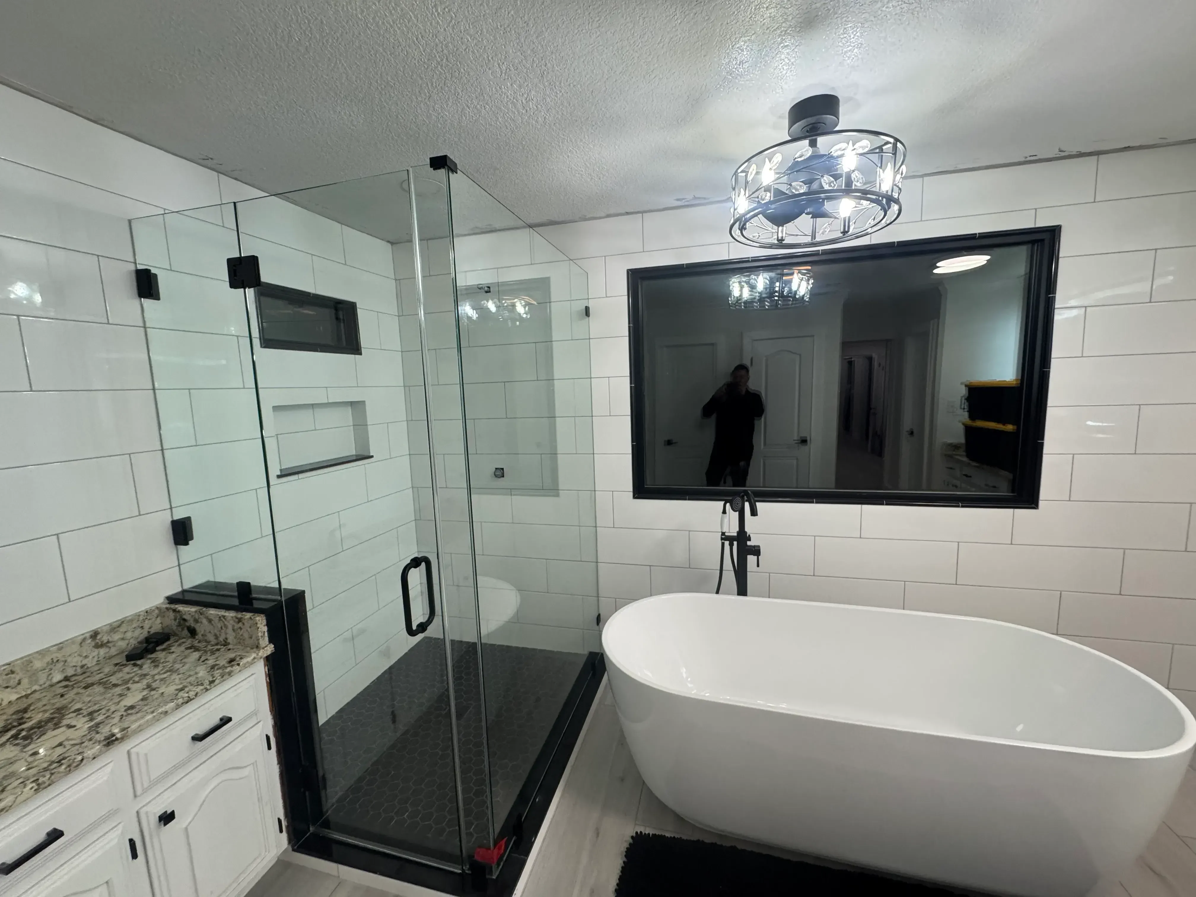 Are Frameless Shower Doors Safe in Bee Cave, TX? What Tempered Glass and Proper Hardware Actually Do
