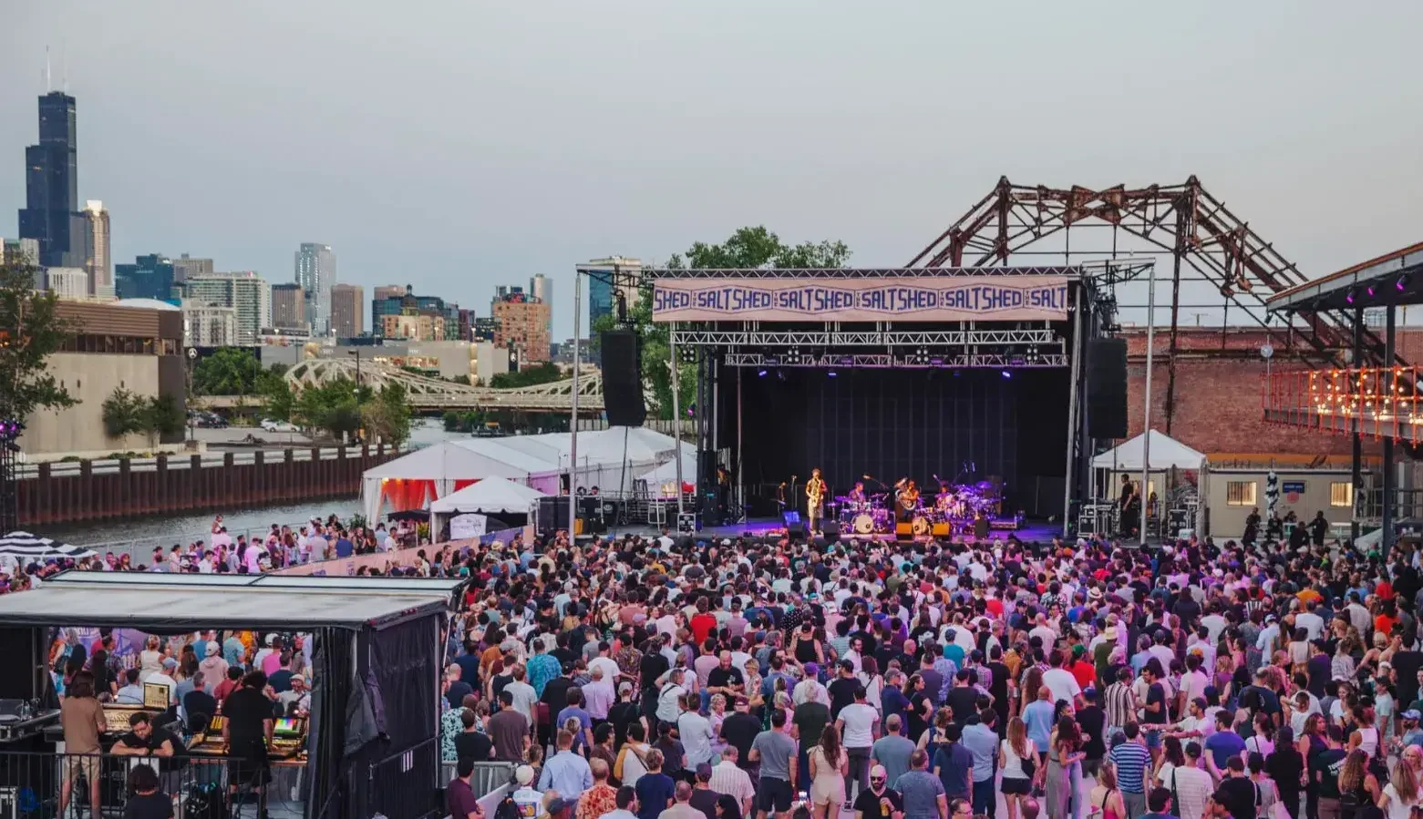 A Peaceful Escape: Enjoying the Tranquility of Holder Memorial Park in Algonquin, IL