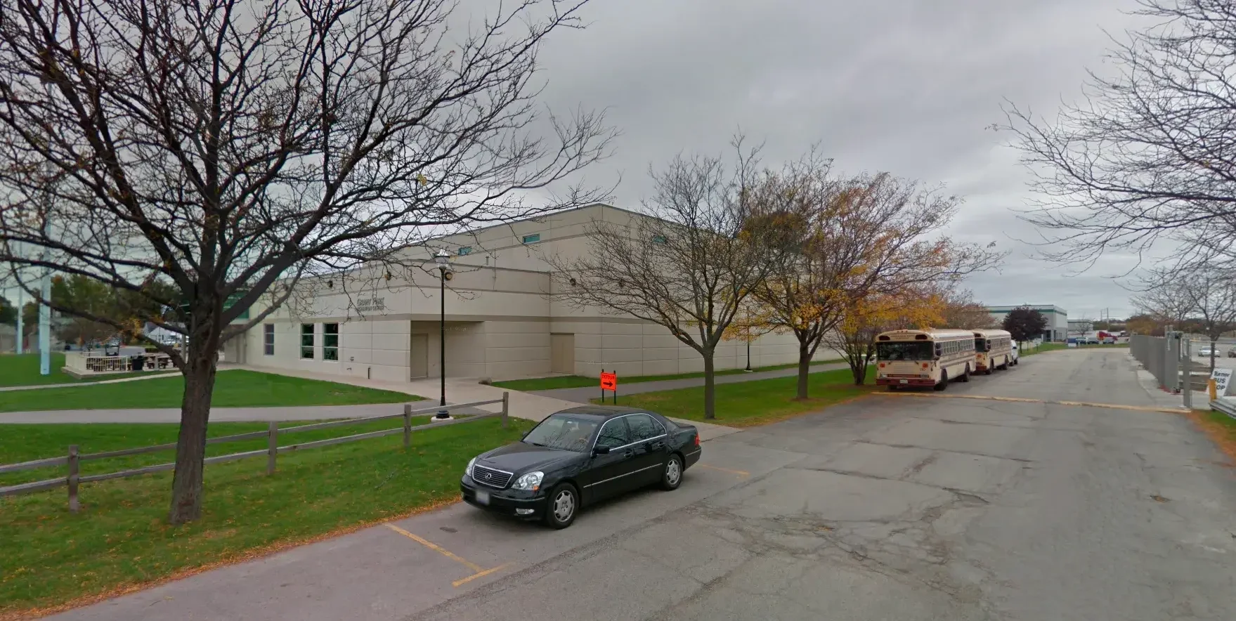 Common Situations That Require an Emergency Car Locksmith River Hills