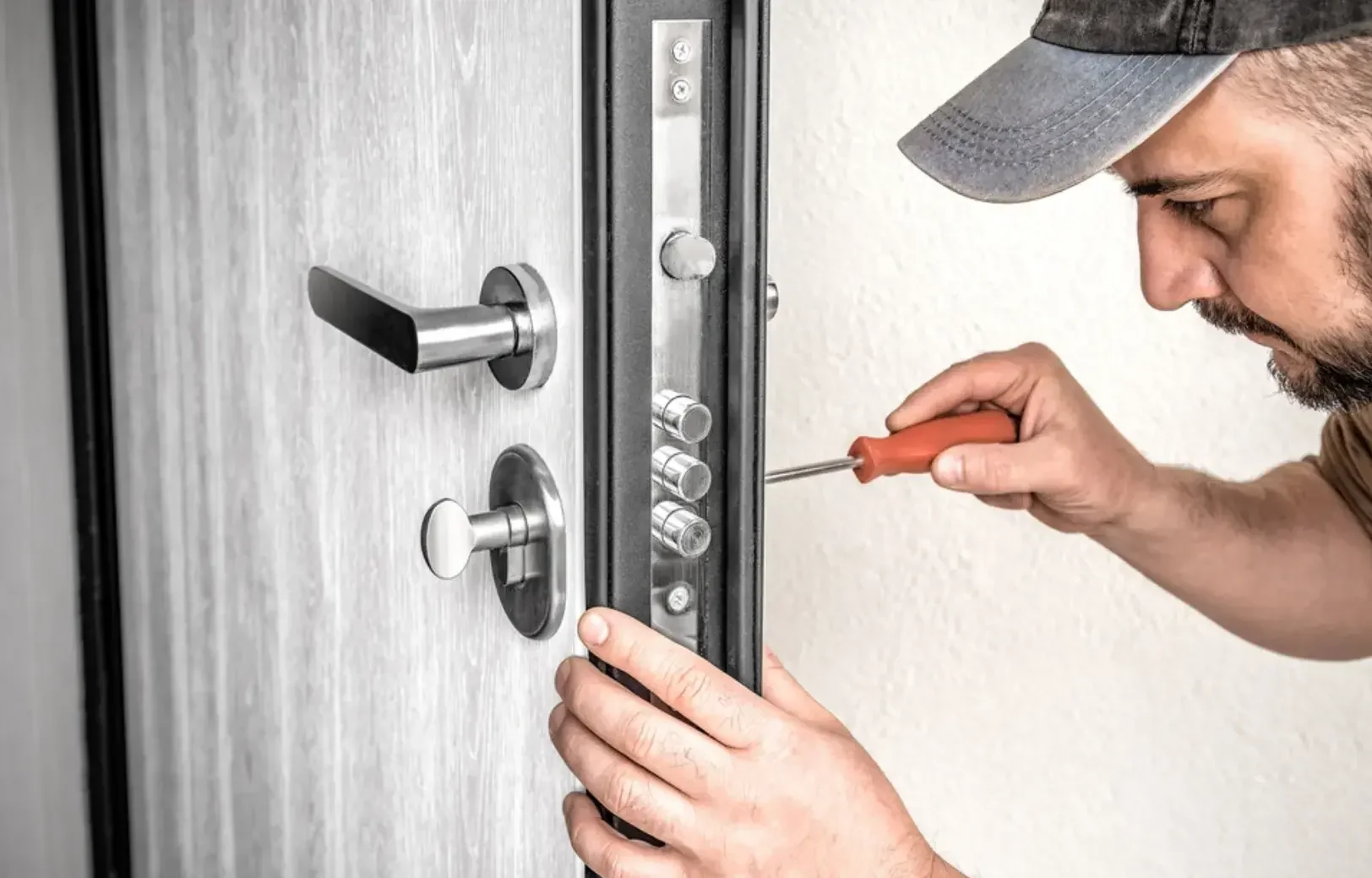 Emergency Car Locksmiths in Chicago: Fast Help for Locked-Out Moments
