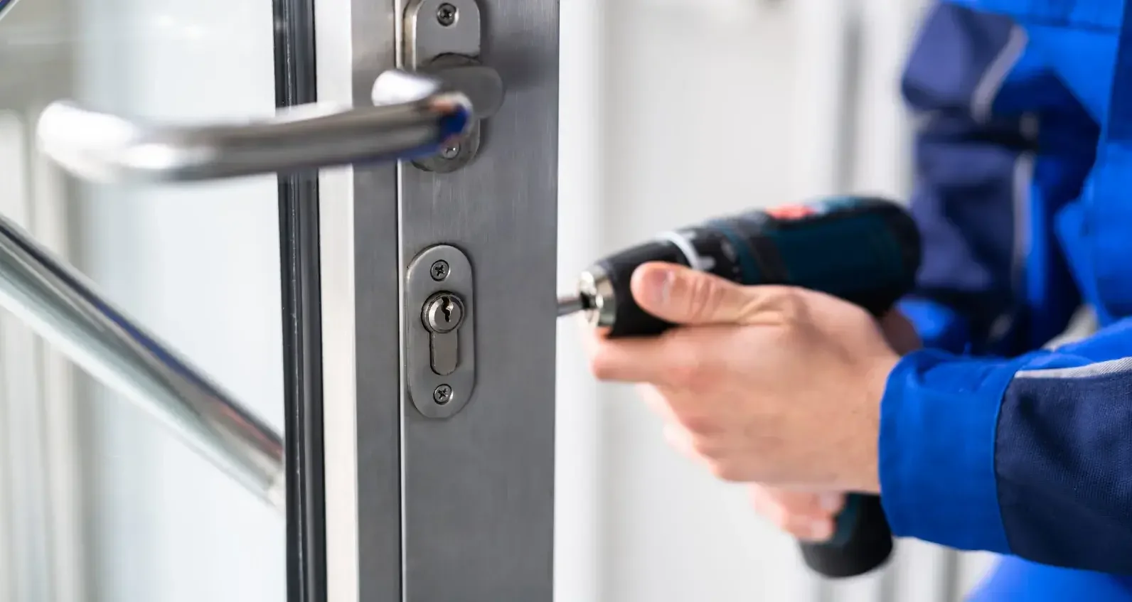 Escape into Nature: Hiking and Wildlife at Potawatomi Woods in Northbrook, IL