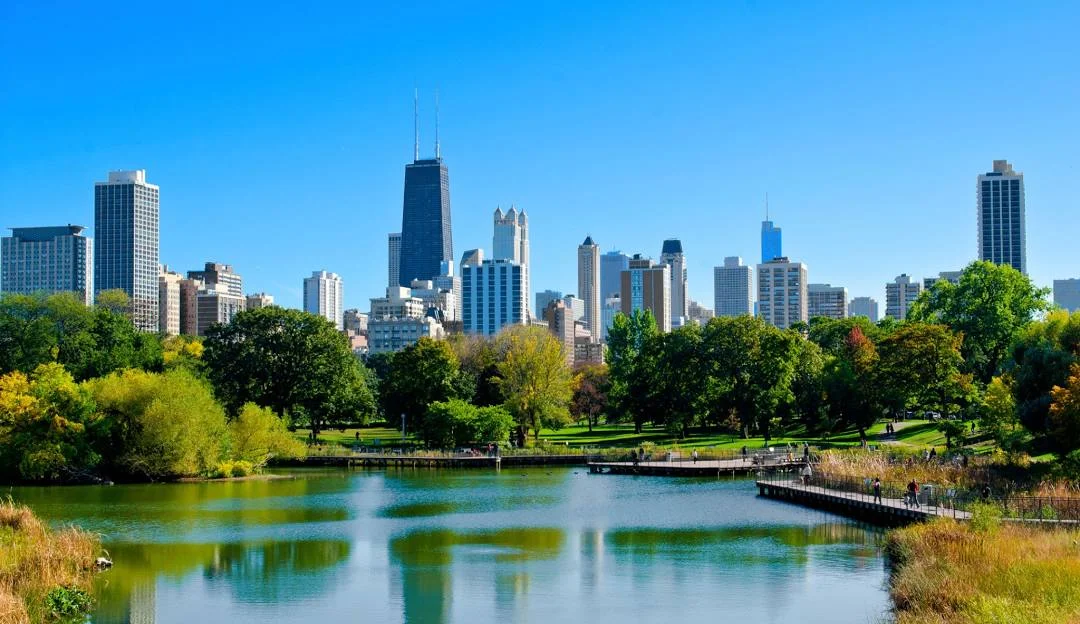 Experience Live Entertainment at the Metropolis Performing Arts Centre in Arlington Heights, IL