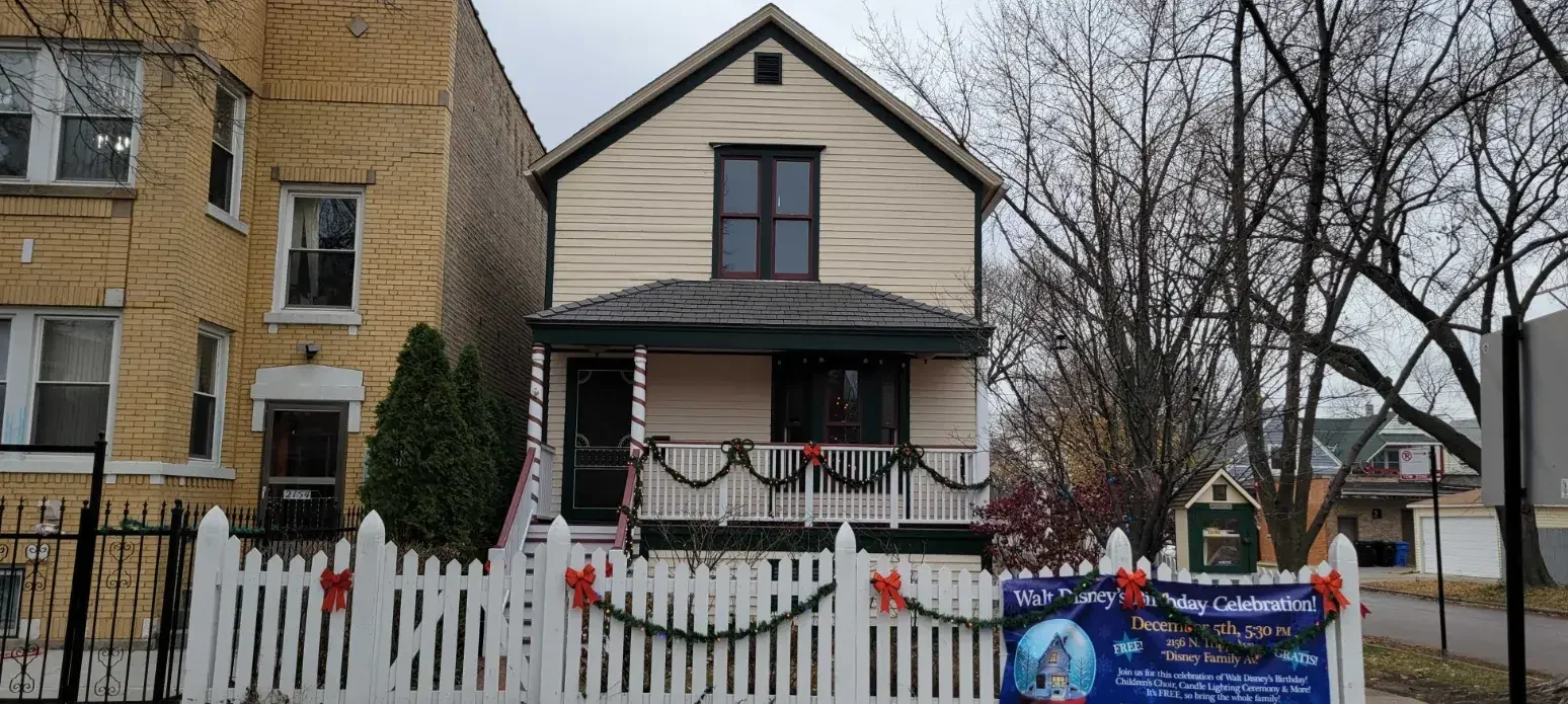 From Pies to Milkshakes: Must-Try Treats at Spinning J in West Town, IL