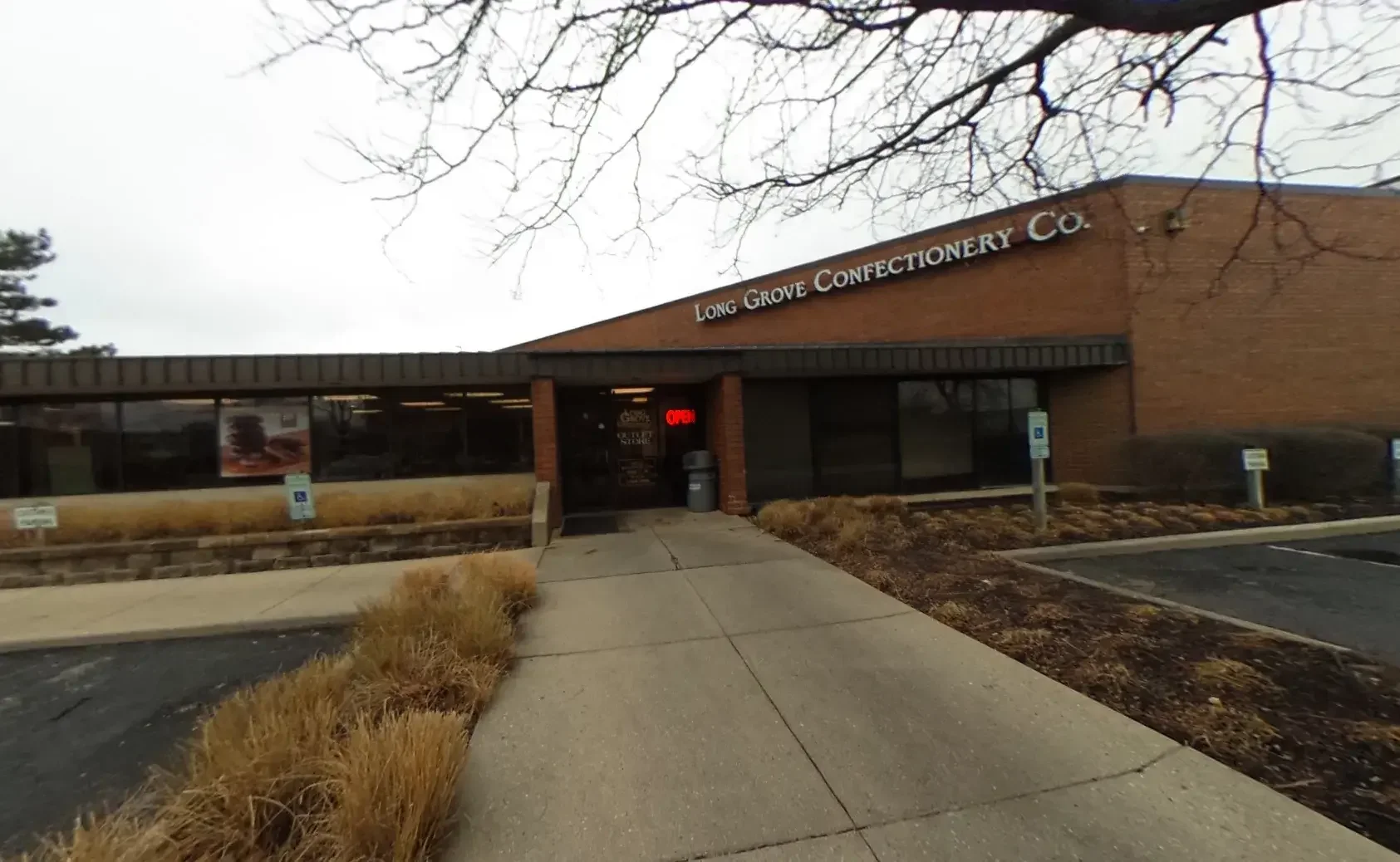 Relax by the Water: Exploring the Scenic Beauty of Riverfront Park in Algonquin, IL