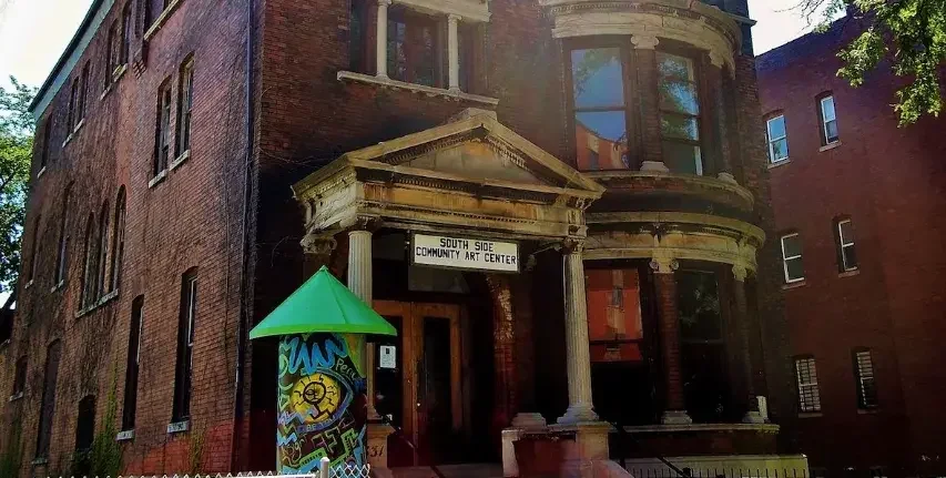 Rock and Roll Vibes Meet Bold Flavors at Kuma's Corner in Avondale, IL