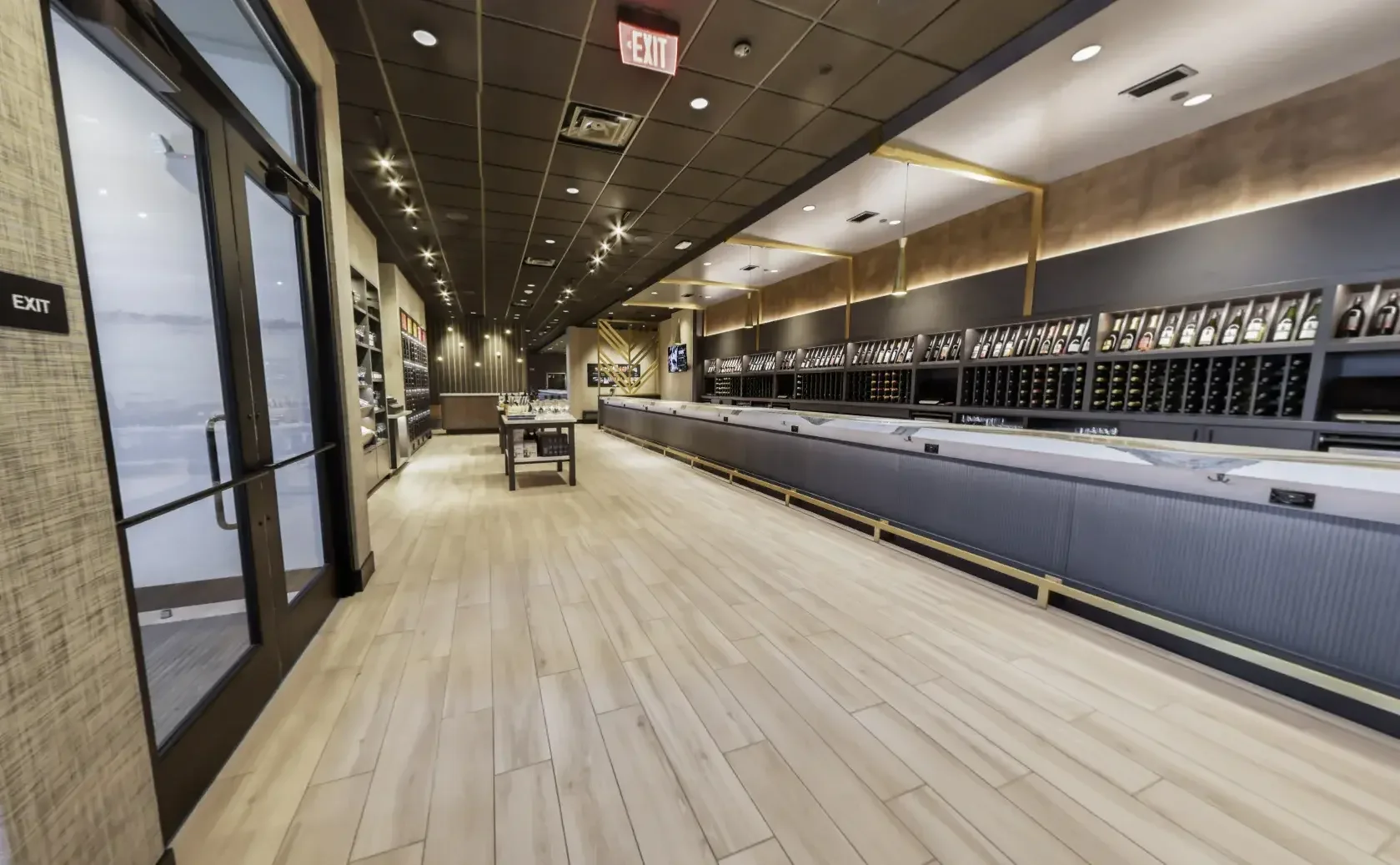 Shedd Aquarium, IL: Diving Into Underwater Wonders