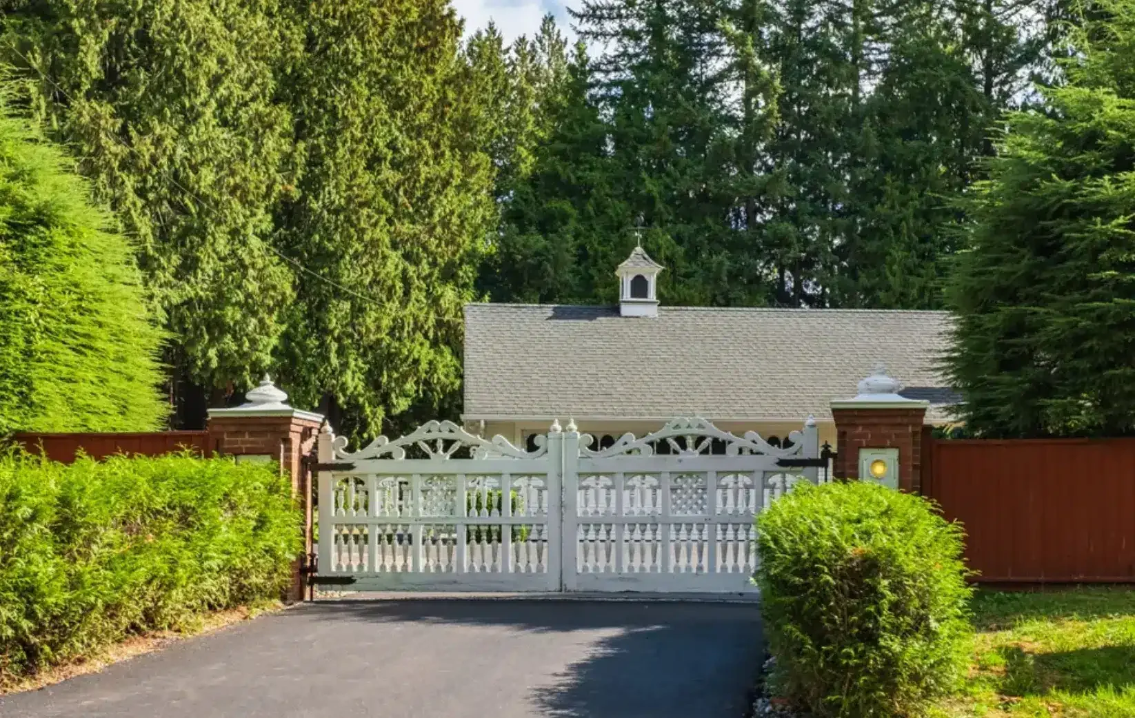 Do-it-yourself Automatic Driveway Gate Maintenance Guide