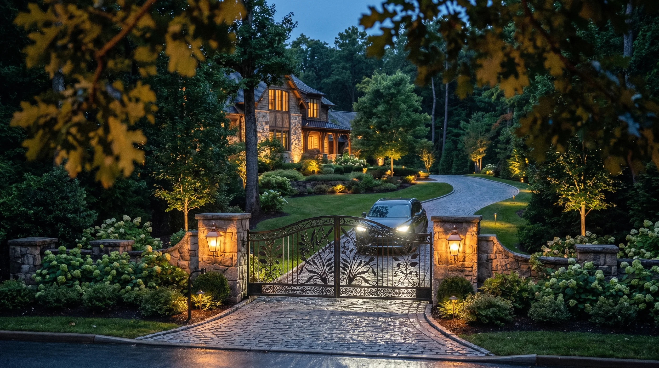 How a Driveway Gate Adds Privacy Without Compromising Curb Appeal