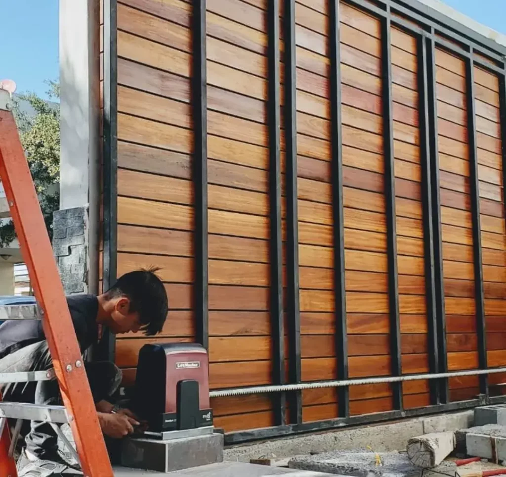 Stuck Midway? Automatic Gate Repair Solutions for SF Bay Area Homeowners