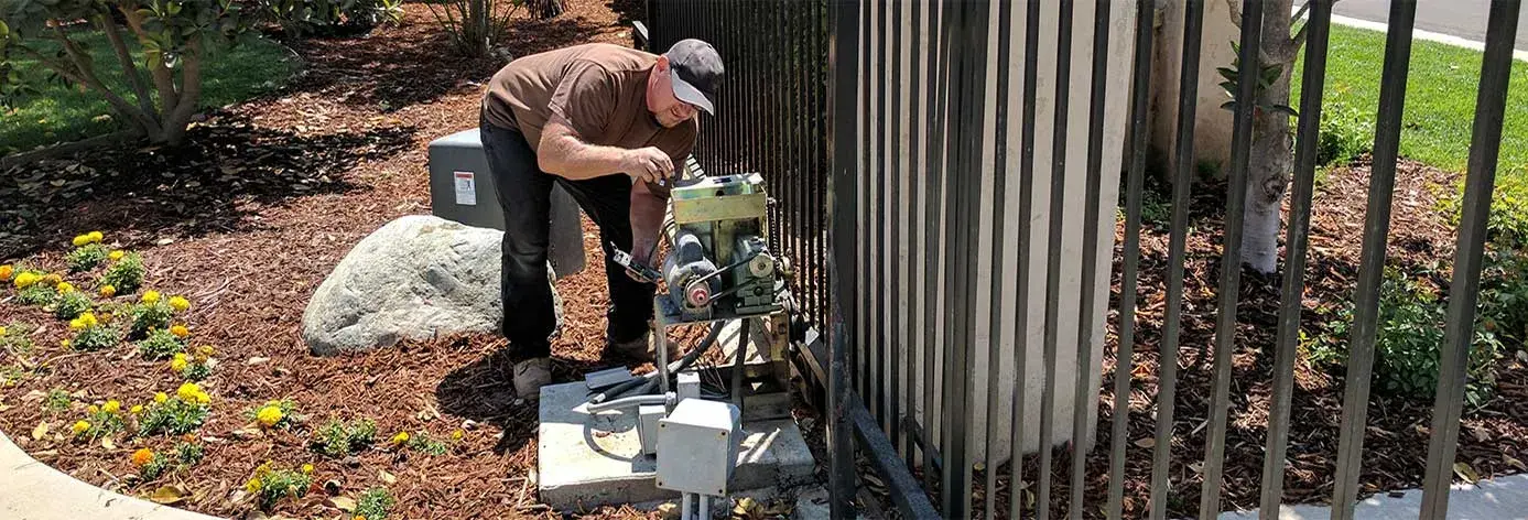 Which Automatic Gate Installation Type Fits Your SF Bay Area Home? A Visual Guide Based on Lot Size, Style & Slope