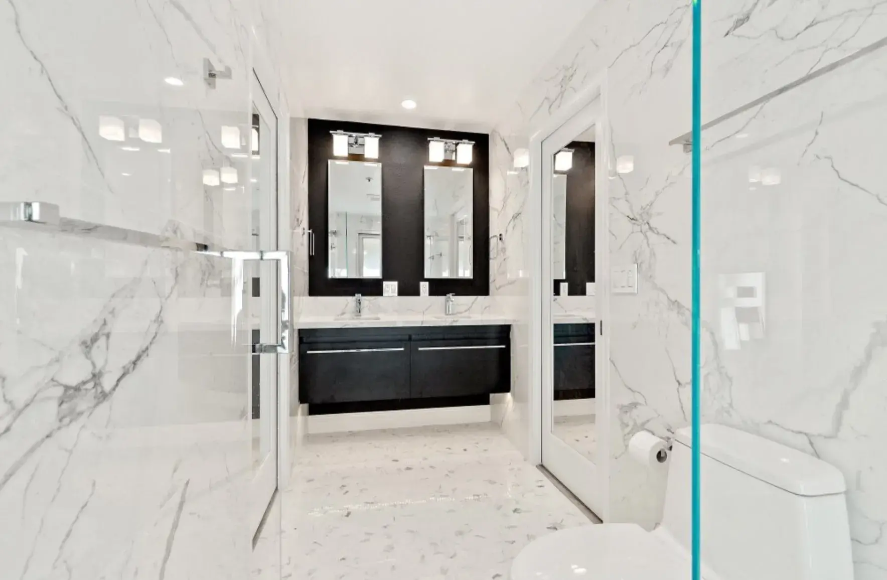 Accessible and Stylish: Smart Handicap Bathroom Remodel Ideas